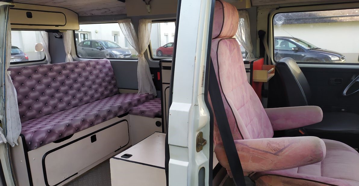 vu face côté cabine et aménagement.jpg