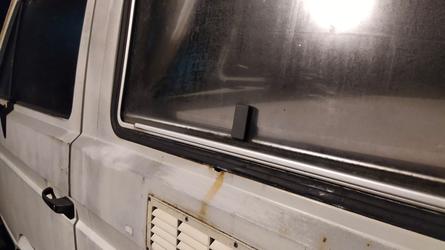 vu rouille fenetre.jpg