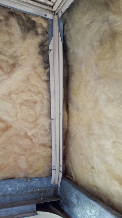 Coin arrière gauche de la réhausse